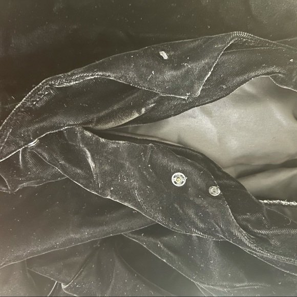 VINTAGE DENNIS GOLDSMITH Black Velvet Cardigan 10 - Picture 5 of 7